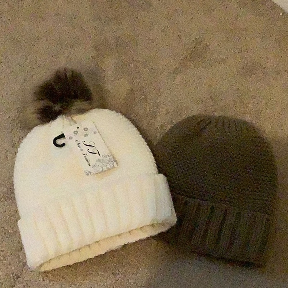 2 - Fur lining beanie Hats